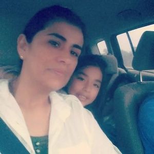 Meet your Posher, Esperanza